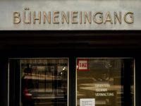 Wolfgang Welt Tour - Schauspielhaus Bühneneingang