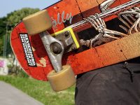 Danny Darkslide und die Deutsche Skateboardmeisterschaft - Skateboard mit Revierhund Sticker